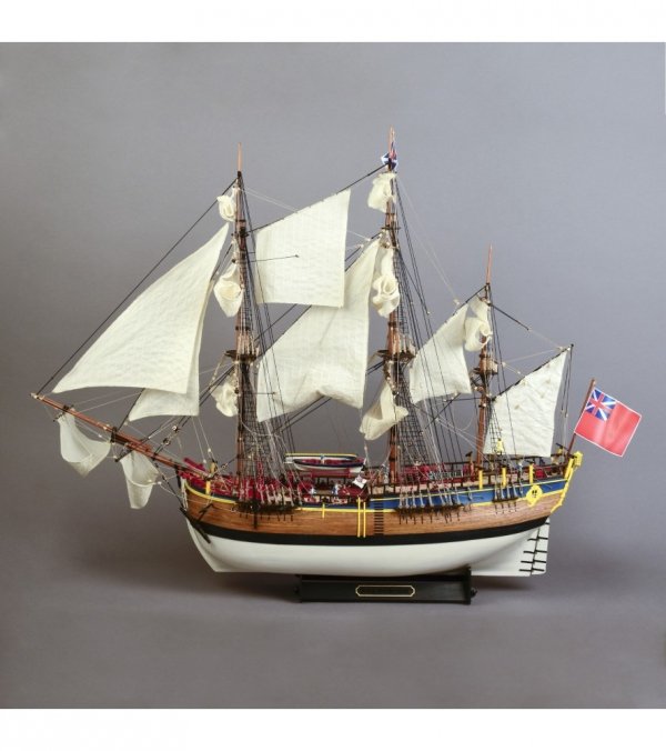 ARTESANIA LATINA 22520 HMS Endeavour - James Cook's legendary ship 1/65