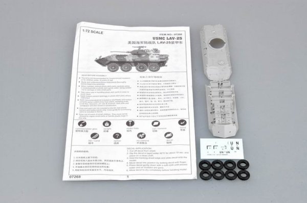 Trumpeter 07268 USMC LAV-25 Light Armored Vehicle (1:72)