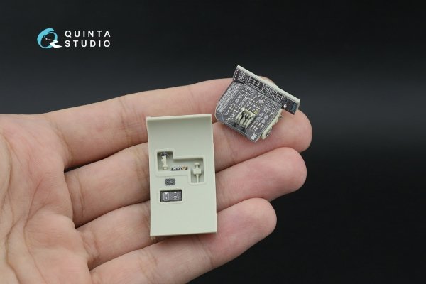 Quinta Studio QDS-35165 HH-60H Rescue Hawk 3D-Printed &amp; coloured Interior on decal paper (Kitty Hawk) (Small version) 1/35