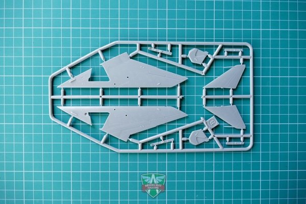 Modelsvit 72019 S-32MK Soviet bomber 1/72