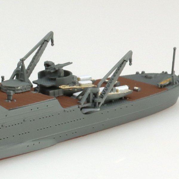 Aoshima 06666 JAPANESE NAVY SUBMARINE DEPOT SHIP TAIGEI - RENEWED1/700