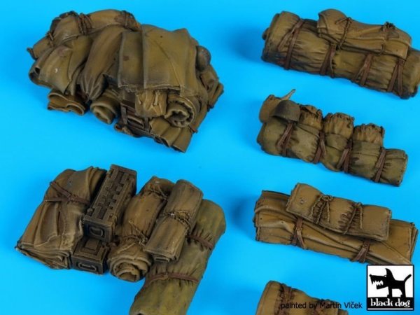 Black Dog T35142 Tentage+bedrols N 1/35