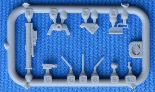 ACE 72421 VBL Milan AT missile carrier 1/72