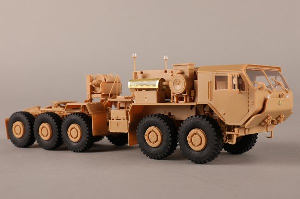 I Love Kit 63549 LVSR MKR16 Tractor 1/35
