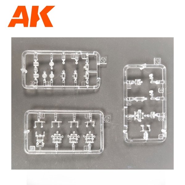 AK Interactive AK35504-A PZ.KPFW.IV AUSF.D AFRIKA KORPS + DAK PANZERFAHRER 1/35