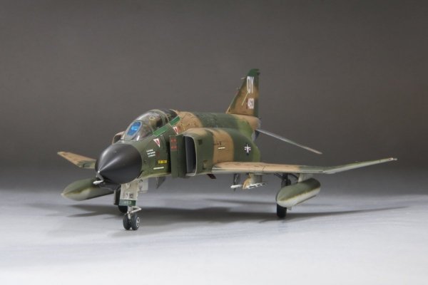 Fine Molds FP47S U.S. AIR FORCE F-4D Jet Fighter The First MiG Ace 1/72