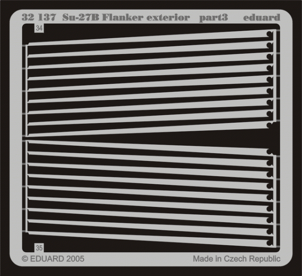 Eduard 32137 Su-27 Flanker B exterior 1/32 TRUMPETER
