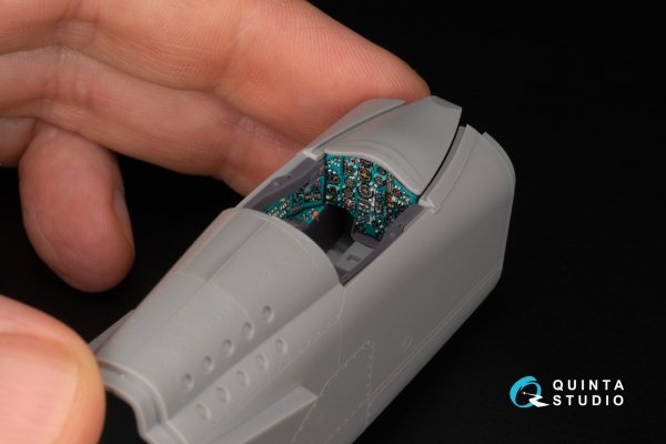 Quinta Studio QD+48559 MiG-25RBF 3D-Printed &amp; coloured Interior on decal paper (ICM) (with 3D-printed resin parts) 1/48