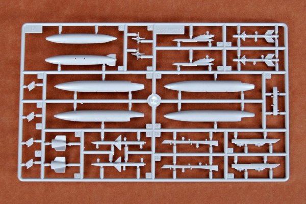 Trumpeter 01611 J-10 Fighter Aircraft (1:72)