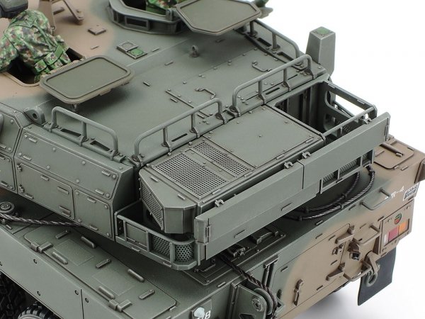 Tamiya 35383 Type 16 MCV C5 w/winch 1/35