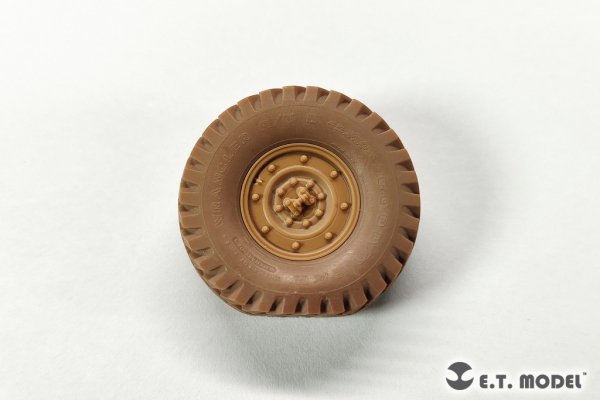 E.T. Model P35-168 Modern USA M1024/M1046 Humvee Sagged Wheels 1/35