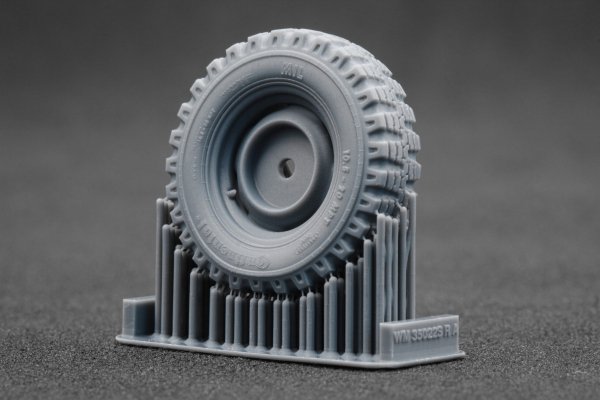 ScaleX WM 35022S Unimog 404 10.5-20 MPT Sagged wheel set (for AK-Interactive, ICM, Revell) 1/35