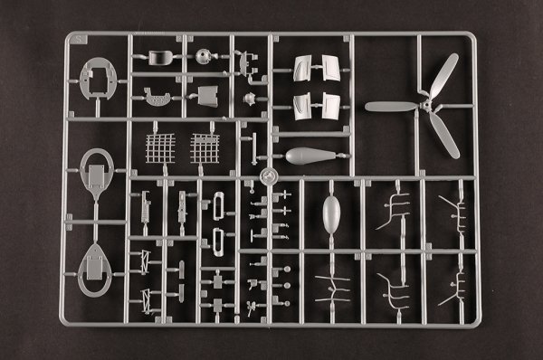 Hobby Boss 80385 F4U-2 Corsair 1/48