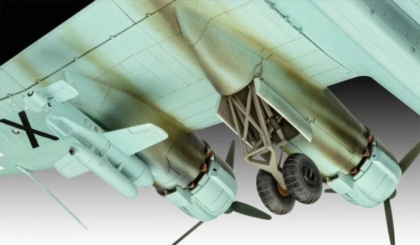 Revell 03777 Focke-Wulf Fw 200 C-5/C-8 Condor 1/72