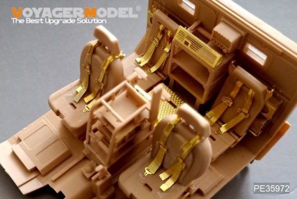 Voyager Model PE35972 Modern British Husky T.S.V. Basic For MENG VS-009 1/35