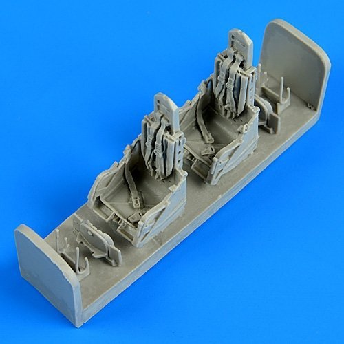 Quickboost QB48610 L-29 Delfín - early ejection seats with safety belts AMK 1/48