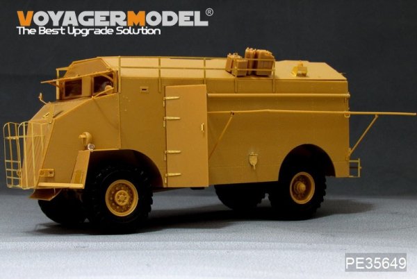 Voyager Model PE35649 WWII British AEC 4x4 Armored Command Vehicle&quot;Dorchester&quot; For AFV 35227 1/35
