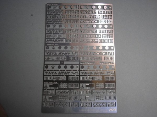 KA Models KA-24005 6&amp;4 Point Racing Seat Belt Set ( pasy bezpieczeństwa ) 1/24