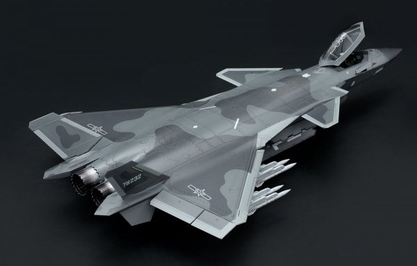 Meng LS-002S Chinese J-20 Mighty Dragon Beast Mode 1/48