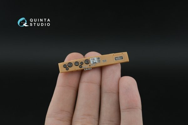 Quinta Studio QDS-35172 KrAZ-255B 3D-Printed &amp; coloured Interior on decal paper (HobbyBoss) (Small version) 1/35