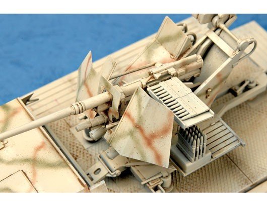Trumpeter 01526 German Sd.Kfz.7/2 3.7cm Flak 37 auf Selbstfahrlafette Late (1:35)