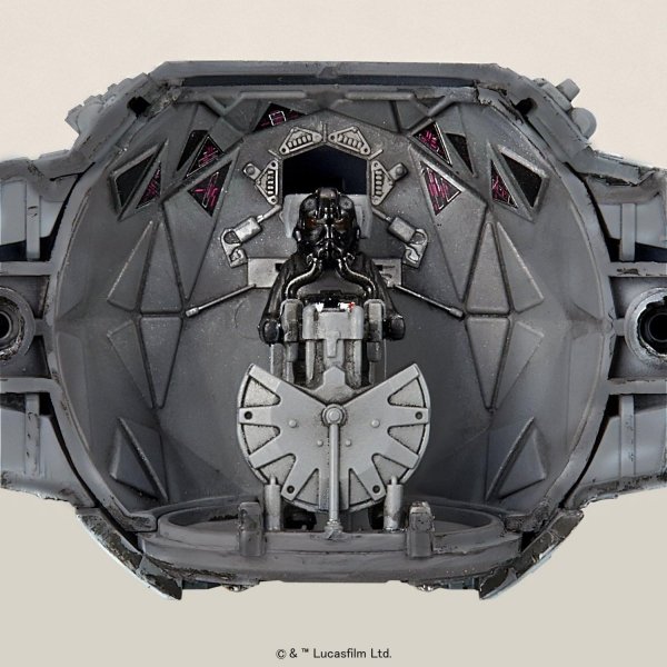Revell 01212 Bandai Tie Interceptor 1/72