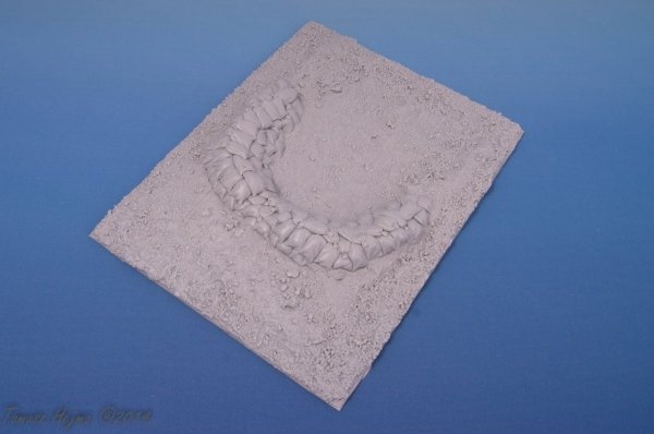 Panzer Art RE35-260 North Africa medium artillery stand 1/35