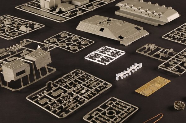 Hobby Boss 84525 I.D.F. Namer-2 IFV 1/35