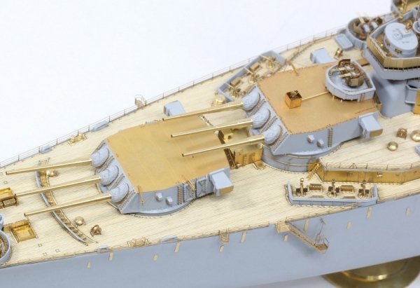 Pontos 37026FN USS BB-63 Missouri 1945 Advanced Detail Up Set (Teak tone stained wooden deck) (1:350)