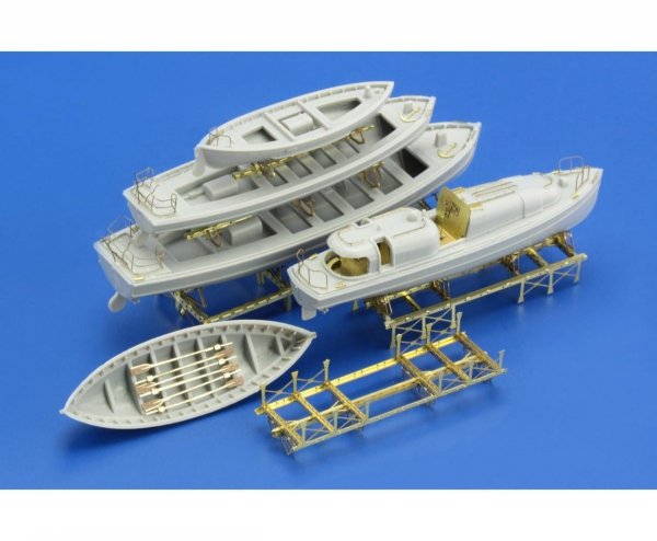 Eduard BIG5323 USS ARIZONA - PART I. TRUMPETER 1/200