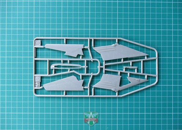 Modelsvit 72017 Sukhoi Su-17 Early version 1/72