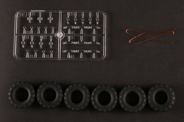 Hobby Boss 84573 LAV300 90mm Cockerill Gun 1/35