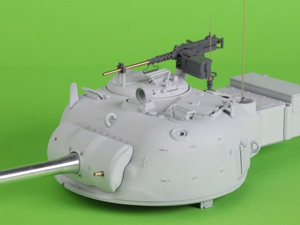 Master GM-35-063 Browning M2HB .50 cal (12,7mm) - karabin maszynowy z mocowaniem czołgowym - okres II w.św. (wczesna kołyska M23 z wczesnym zasobnikiem na amunicję) 1/35