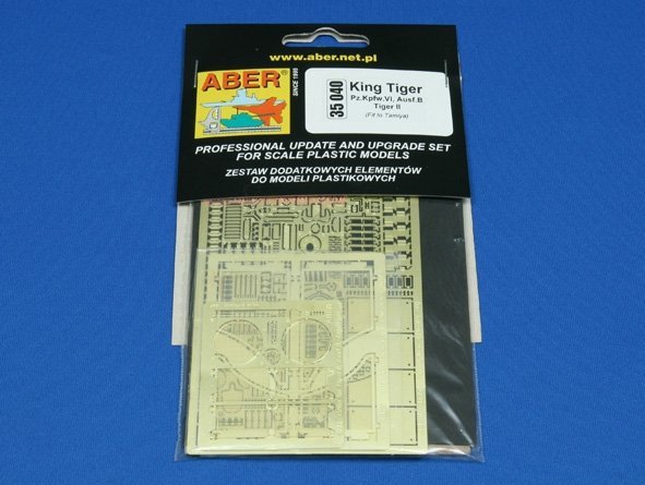 Aber 35040 King Tiger , Pz.Kpfw.VI Ausf.B Tiger II Sd.Kfz.182 (TAM) (1:35)