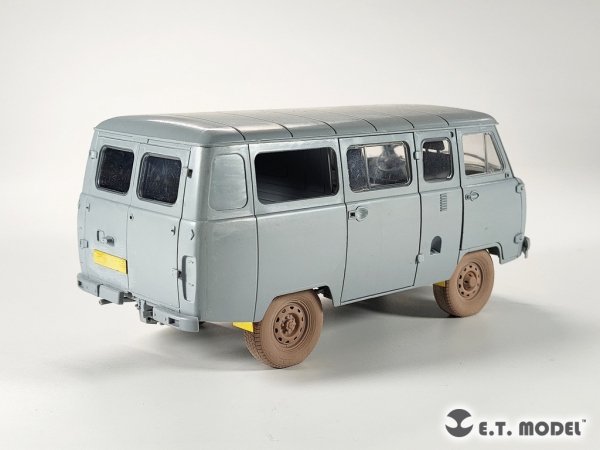 E.T. Model P35-115 Russian UAZ 3909 Military Van Sagged wheels For ZVEZDA 3644 1/35