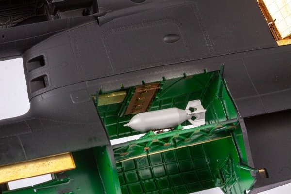 Eduard 491184 B-17F bomb bay HKM 1/48