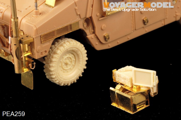 Voyager Model PEA259 US ARMY HUMVEE Blue Force Tracker &amp; SincGar Unit (GP) 1/35