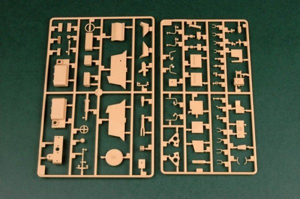 Hobby Boss 85501 152mm ShkH DANA vz.77 (1:35)