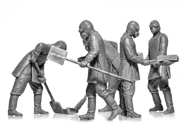 ICM 35903 Chernobyl 3. Rubble cleaners (5 figures) 1/35