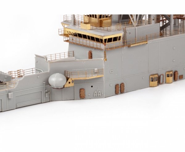 Eduard 53320 USS Wasp LHD-1 part 3 Trumpeter 1/350