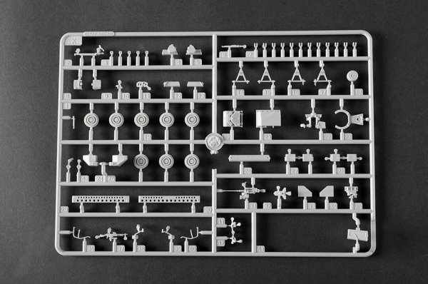 Trumpeter 07427 M1132 Stryker Engineer Squad Vehicle w/SMP 1/72