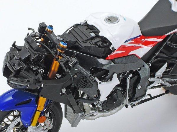 Tamiya 14141 Honda CBR1000RR-R - 30th Anniversary 1/12
