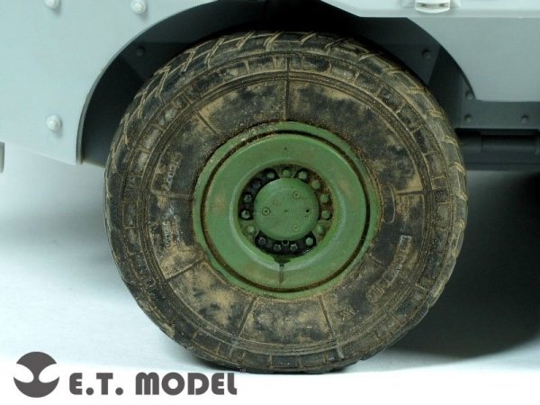 E.T. Model ER35-013 Modern &quot;Centauro&quot; Tank Destroyer Weighted Road Wheels For TRUMPETER 1/35