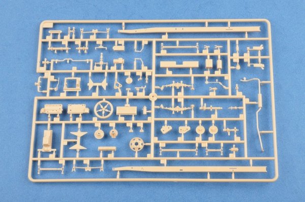 Hobby Boss 83833 US GMC CCKW-352 Machine Gun Turret Version