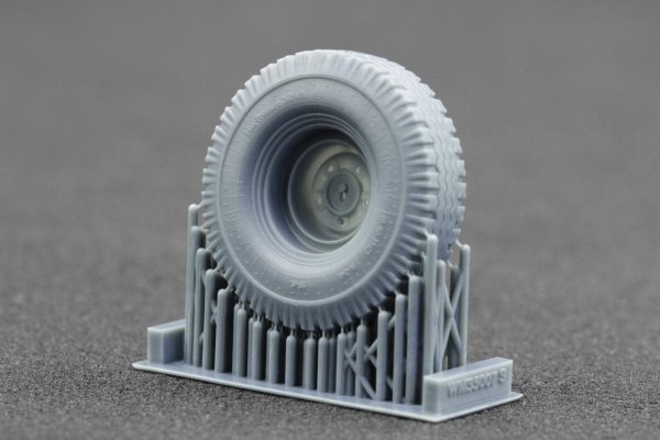 ScaleX WM 35007S UAZ 469 Sagged wheel set (for Trumpeter) 1/35