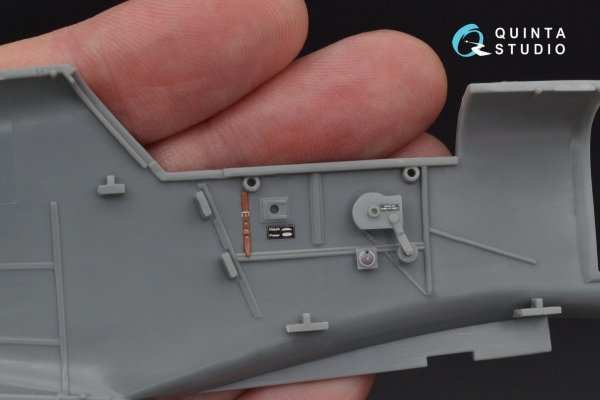 Quinta Studio QD32046 Bf 109G-10 3D-Printed &amp; coloured Interior on decal paper (for Trumpeter kit) 1/32