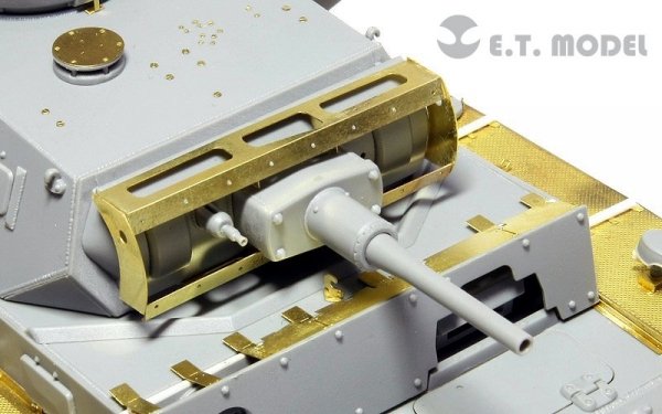 E.T. Model E35-030 WWII German Pz.Kpfw.III Ausf.J Basic (For DRAGON 6463/6394) (1:35)