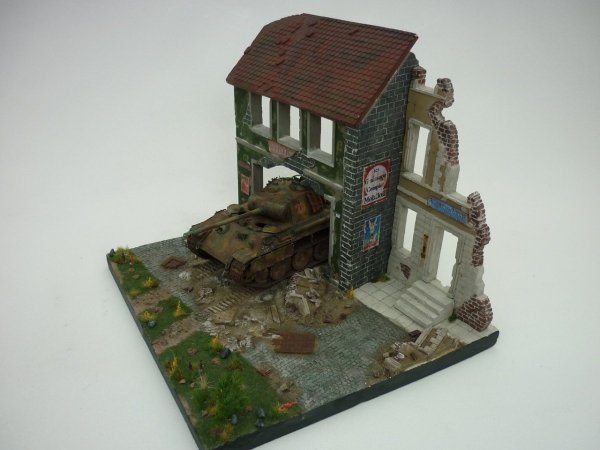 RT-Diorama 35130 Diorama-Base: &quot;Der Durchbruch&quot; im Maßstab 1/35