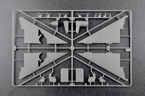 Trumpeter 02896 Soviet Su-9 Fishpot (1:48)