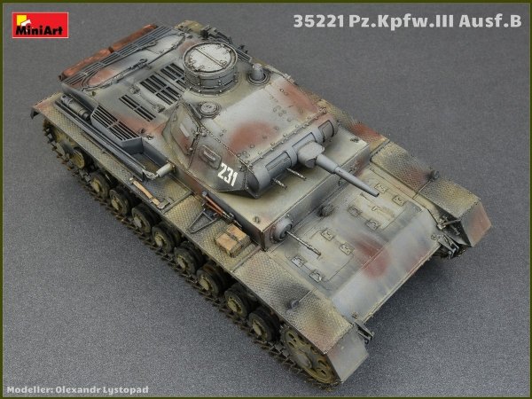 MiniArt 35221 Pz.Kpfw.III Ausf.B w/Crew 1/35